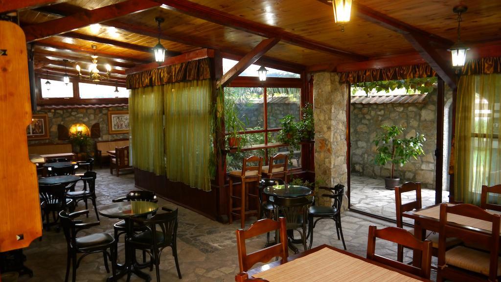 Hotel Ambiente Ποντγορίτσα Εξωτερικό φωτογραφία