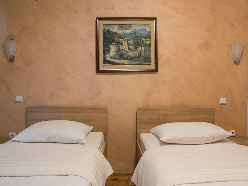 Hotel Ambiente Ποντγορίτσα Εξωτερικό φωτογραφία